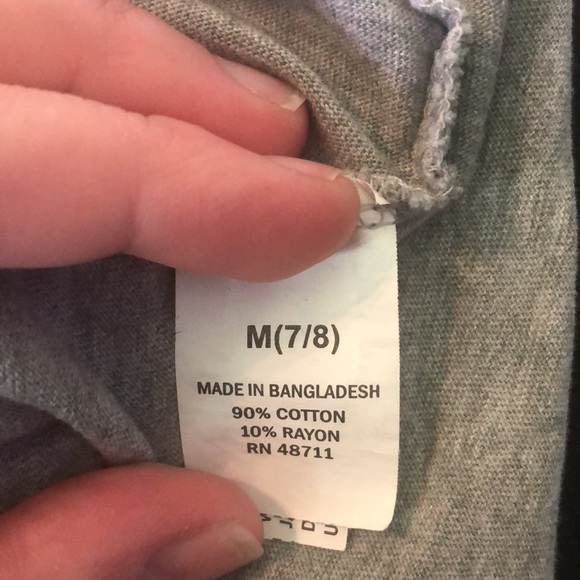 🌖 Medium 7/8 short sleeve unicorn gray shirt - Picture 4 of 5